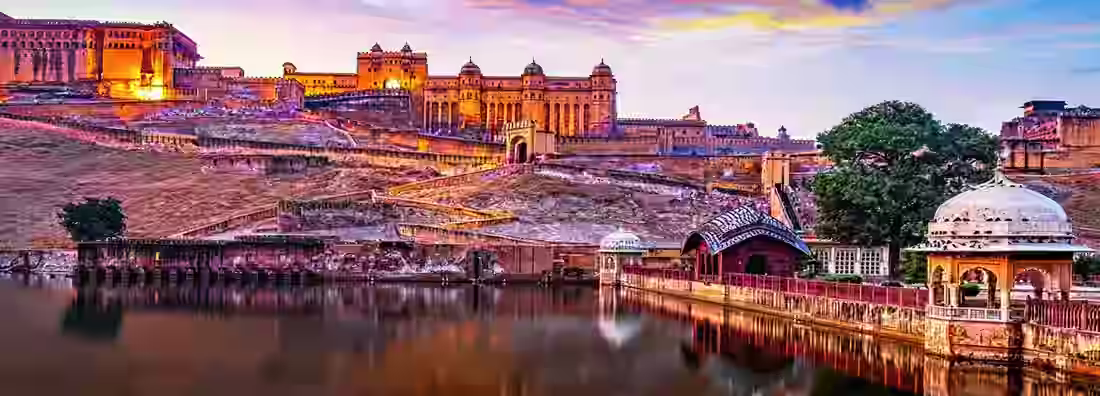 Experience Destinationss Not as a Tourist, but as a Traveler Who Truly Connects With Every Place